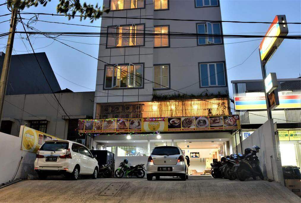 Ethan Hotel Jakarta sangat direkomendasikan karena lokasinya yang strategis, terjangkau, dan fasilitasnya lengkap