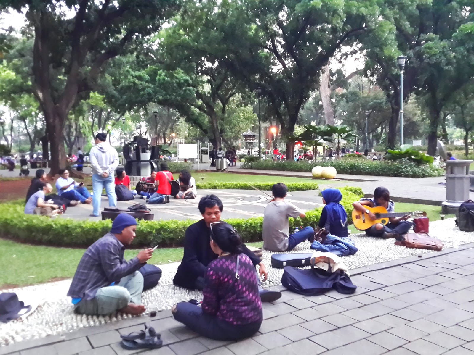 Tempat Piknik di Jakarta untuk Healing Tipis-tipis
